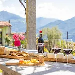 Casa Venanzio E Martino - Плезио