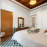 Дом отдыха Casa Venanzio E Martino - Плезио
