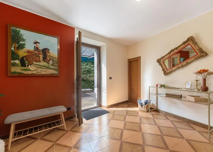 Casa Venanzio E Martino - * Plesio