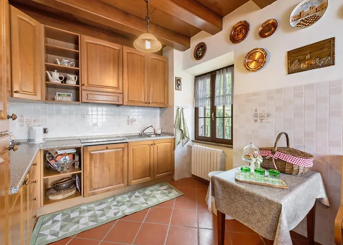 Casa Venanzio E Martino - * Plesio