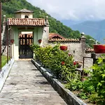 Casa Venanzio E Martino - *