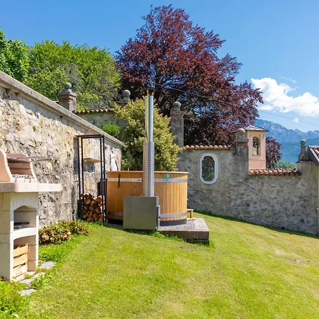 Casa Venanzio E Martino - *