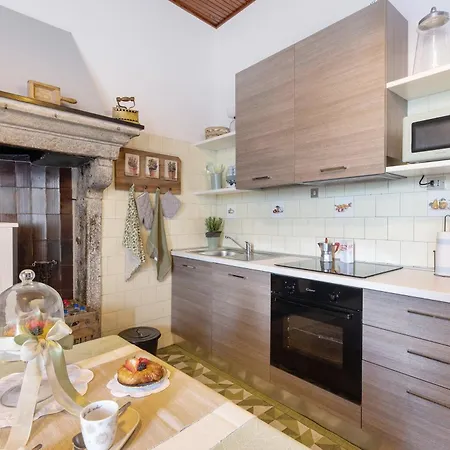 Casa Venanzio E Martino - * Plesio