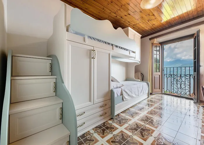 Casa Venanzio E Martino - *